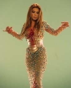 Nawal El Zoghbi signs contract with Melody Music